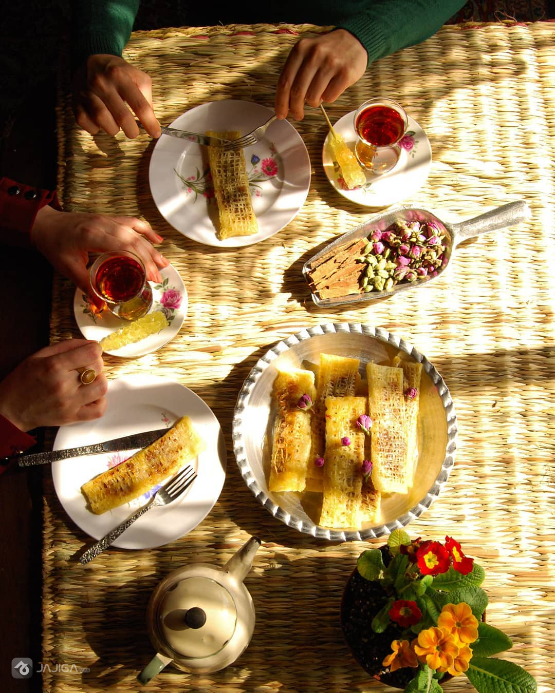 رشت گردی و سوغاتی هایش