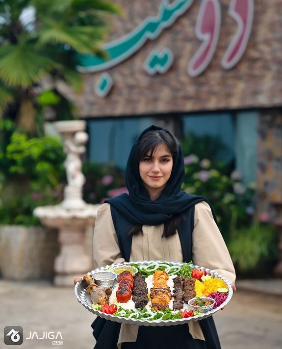 رستوران لاهیجان