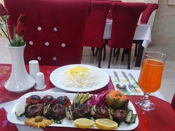 رستوران-باجناغها-یاسوج