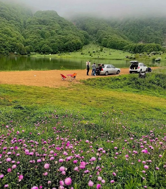 مسیر دسترسی به دریاچه ویستان