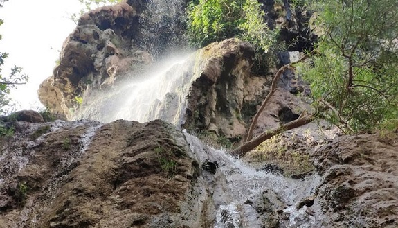 آبشار کمرد
