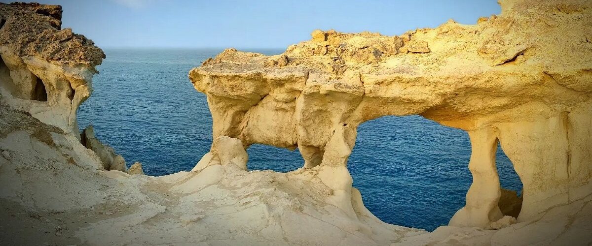 پنجره خلیج فارس کجاست