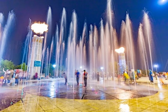 بوستان آب و آتش