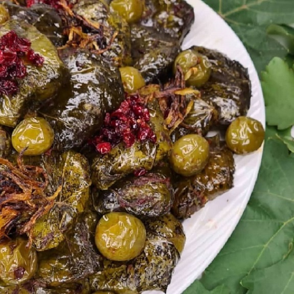 دلمه برگ مو بروجرد