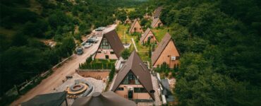 دهکده گردشگری زانوس کجاست