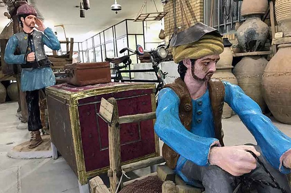 موزه مردم شناسی اردکان