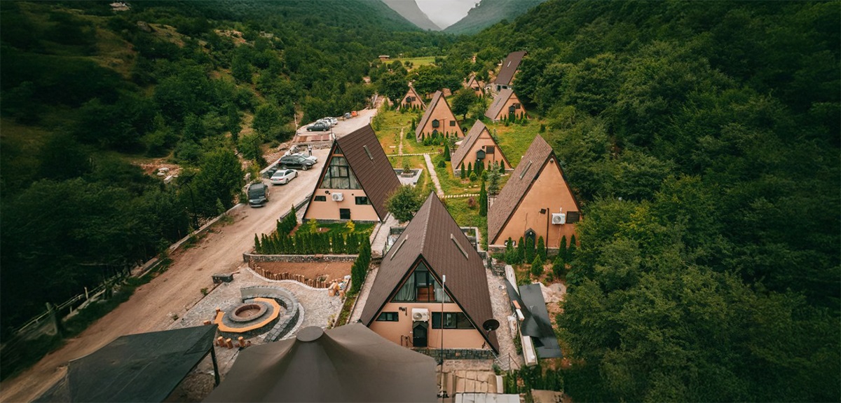 دهکده گردشگری زانوس