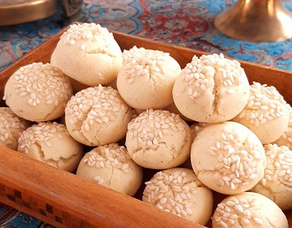 677666 سوغات قزوین، طعم و هنر دست در دست هم