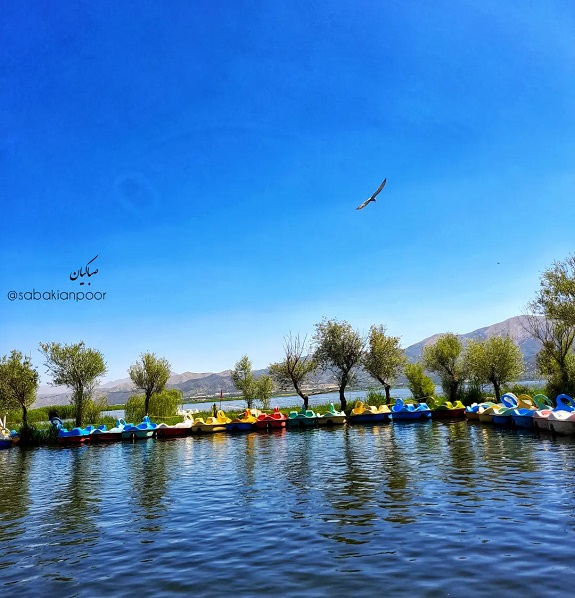 مسیر دسترسی به دریاچه زریوار
