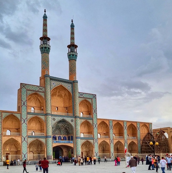 امیر چخماق میدان امیرچخماق یزد؛ جایی که تاریخ هنوز نفس میکشد