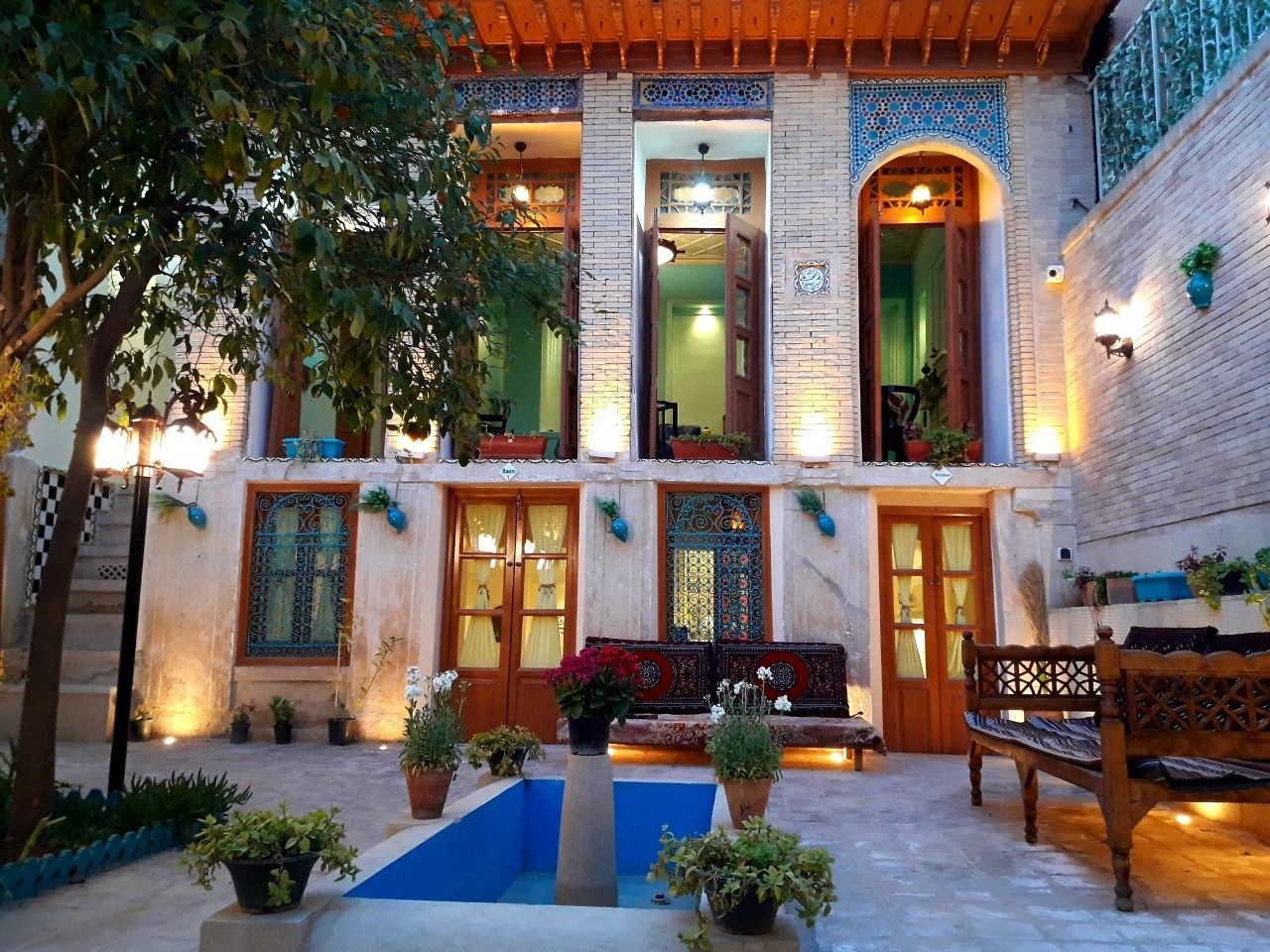 اقامتگاه شیراز