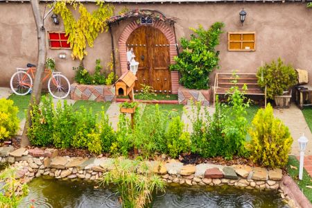 ویلا باغ با روفگاردن و استخر - معالی آباد شیراز