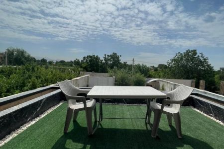 Villa with Pool on Soheiliyeh Road