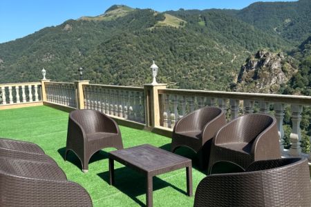 ویلا استخردار در گردنه حیران - گیلده - ۵ خوابه