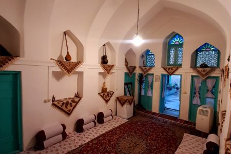 حجز السياحة البيئية في اصفهان - بيت الضيافة