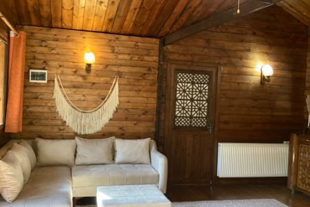 کلبه چوبی در لاهیجان - لیالستان