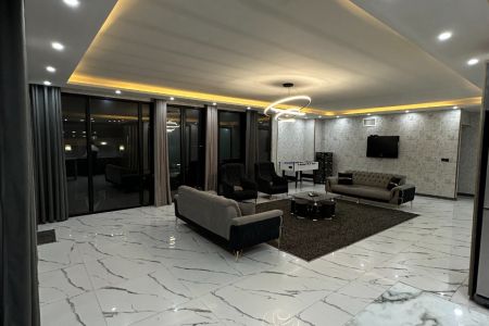 ویلا با استخر و جکوزی در چهارباغ - رامجین