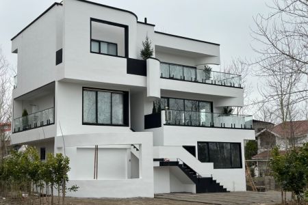 ویلا تریبلکس استخردار در محمودآباد - رود پشت