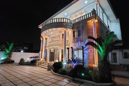 Villa with pool in Nowshahr