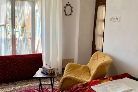 هتل سنتی در کرمانشاه - دو تخته - طبقه دوم