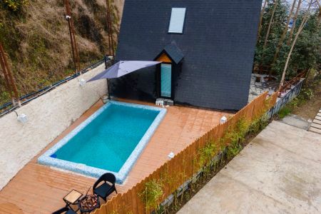 کلبه سوئیسی استخردار در چالکش تنکابن - تی تی