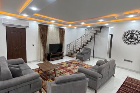 اجاره ویلا در سراوان - تراس دار