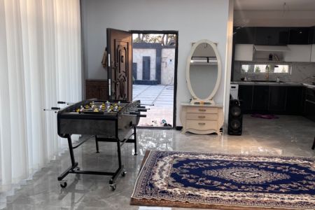 اجاره ویلا استخردار در چهارباغ