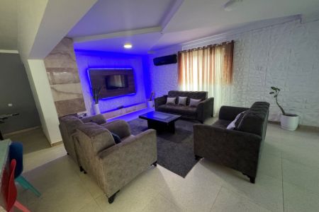 اجاره ویلا در محمود آباد با استخر و آتشکده