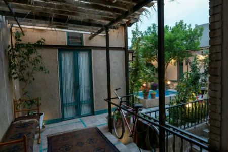اتاق سنتی در اصفهان - کنار نقش جهان - دبل
