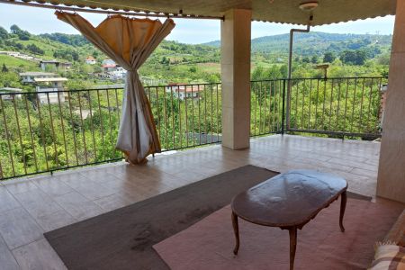 خانه بالکن دار در قائم شهر - واسکس