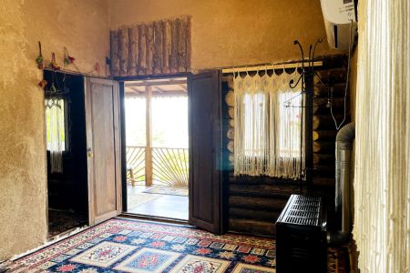 کلبه نرسیده به سراوان - قلعه‌کول