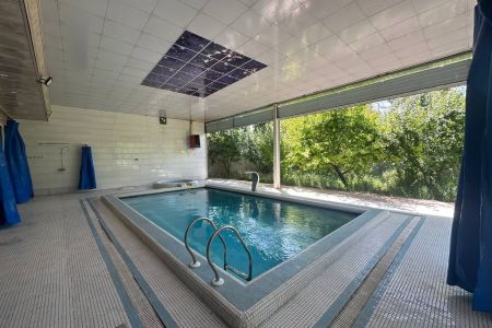 ویلا با استخر سرپوشیده آبگرم در شهریار - وحیدیه