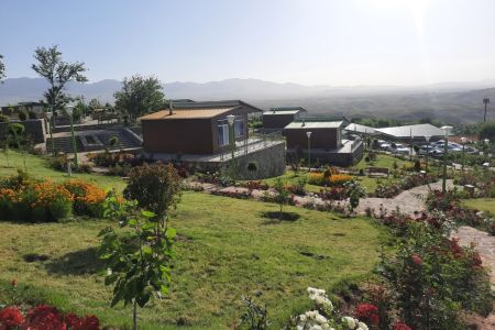 Renting a villa in Chadegan - village of Zayandehrud