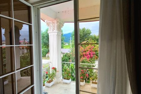 سوئیت با حیاط سرسبز دار در کلاچای