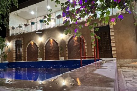 ویلا استخردار در باغ بهادران - سعید آباد