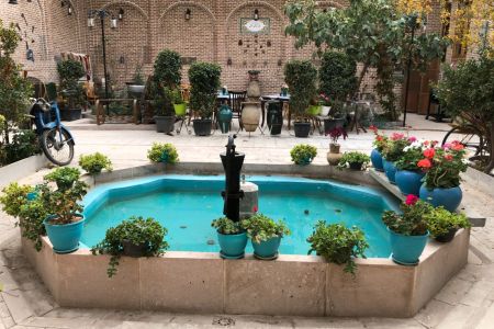 رزرو بوم گردی در قزوین - عتیق