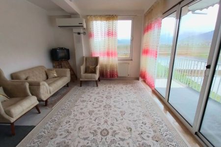 اجاره خانه حیاط دار در ماسال - لیپا - طبقه ۲