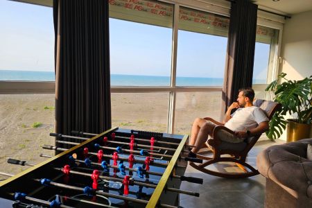 ویلا با استخر و جکوزی لب دریا در نور