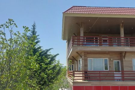 خانه بالکن دار در مریوان - نی - طبقه ۴
