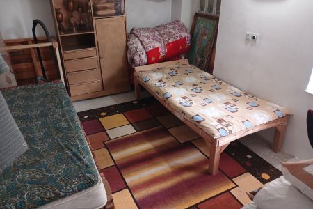 سوئیت کوهستانی نزدیک قلعه دیزین