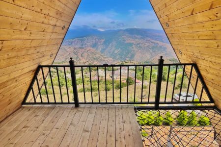 کلبه چوبی با ویو جذاب در رودبار - ویشان