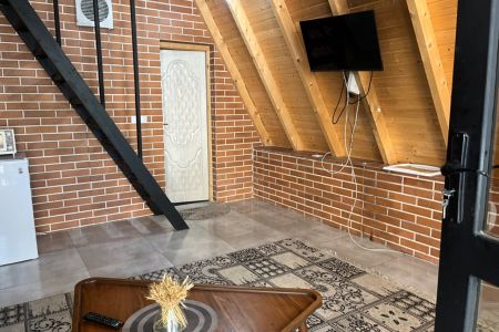 کلبه سوئیسی در بابلسر - اقاقیا