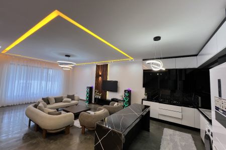 اجاره ویلا استخردار در محمودآباد - خشت سر