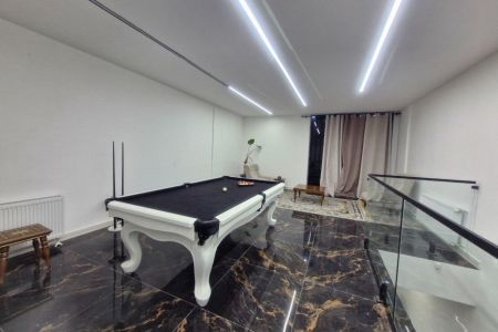 اجاره ویلا تریبلکس استخردار در متل قو