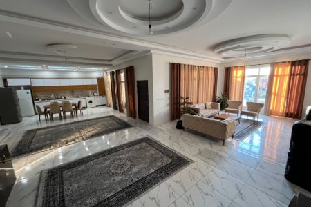 اجاره ویلا استخردار در چهارباغ - شهرک زعفرانیه