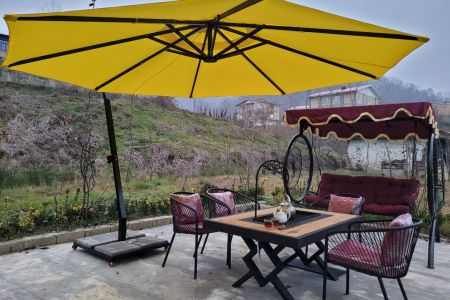 سوئیت حیاط دار در تالش - نعلبند