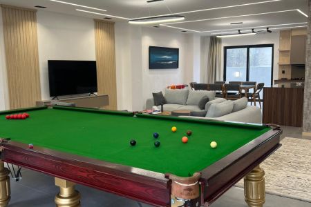 استئجار فيلا ثلاثية مع مسبح في نشتارود - Alkele