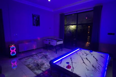 اجاره ویلا استخردار در چهارباغ - قاسم آباد گرجی