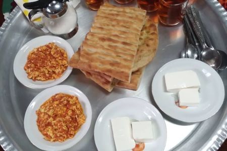 اجاره کلبه سنتی در رضوانشهر - طبقه بالا