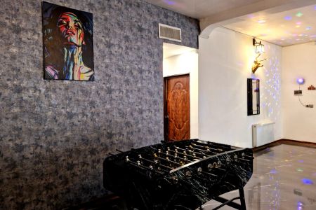 ویلا با استخر سرپوشیده آبگرم در شهریار